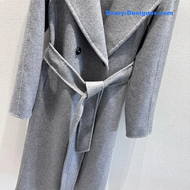 Hermès cashmere coat with large lapels